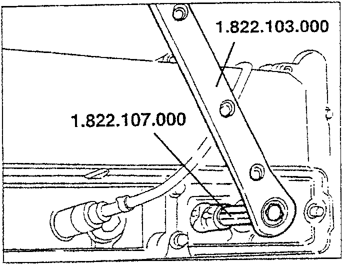 Tools for removing spark plugs: 1.822.103.000 and 1.822.107.000