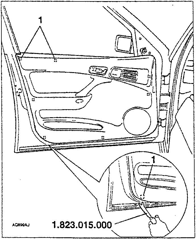 Diagram showing use of tool 1.823.015.000 to detach panel from plastic nails.