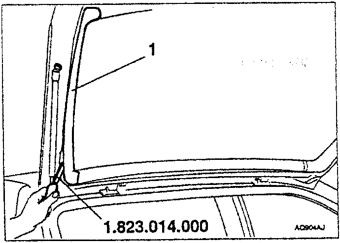 Diagram showing tool 1.823.014.000 releasing side trims