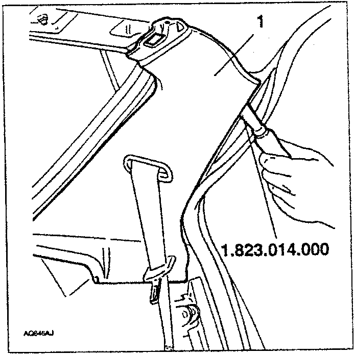 Diagram showing hand using tool 1.823.014.000 to release a pillar cover bracket near a safety belt.