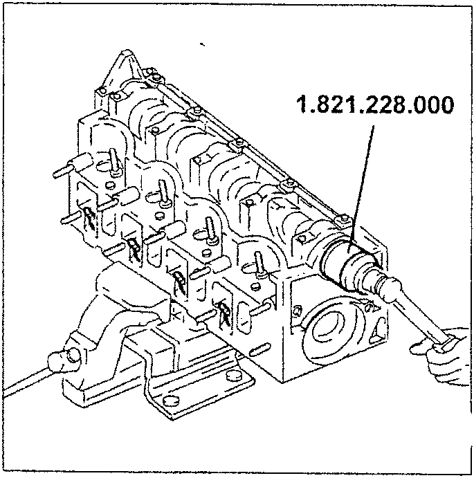 Camshaft removal with tool 1.821.228.000
