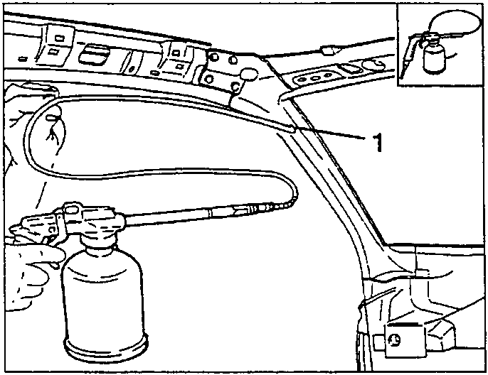 Applying corrosion inhibitor with a spray can (1)