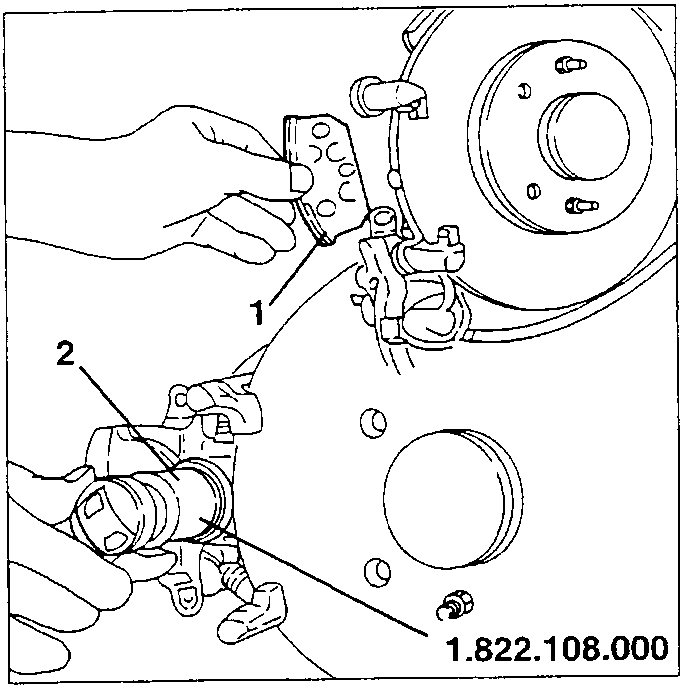 Moving the caliper piston backwards with tool 1.822.108.000