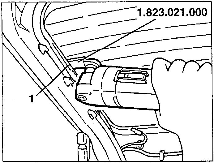 Diagram showing electric shears cutting sealant on side edge of rear windscreen with tool number 1.823.021.000 indicated.