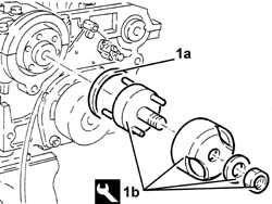 Camshaft in cylinder head - r r with head removed
