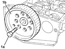 Single cylinder head, removed - overhaul