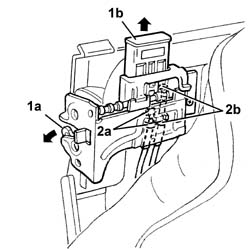 Rear squab catch device (one) - r+r
