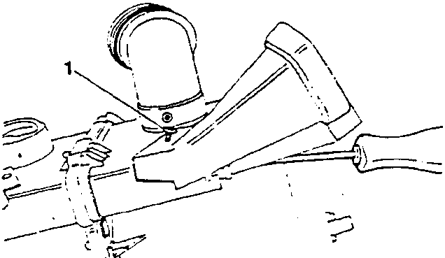 Right-hand side outlet removal