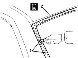 OUTER WINDSCREEN MOULDING - R R