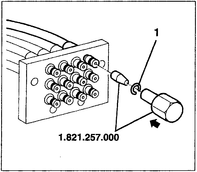 Diagram showing a tool inserting a retainer ring into a multi-port manifold, labeled with part number 1.821.257.000.