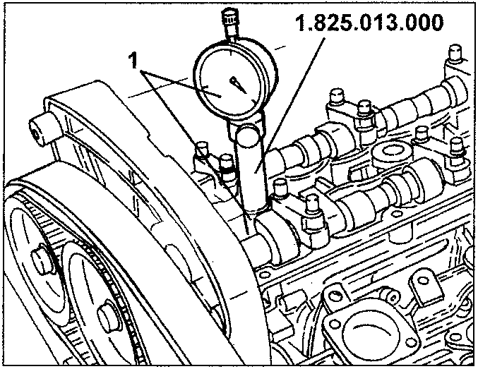 Tool 1.825.013.000 fitted in cylinder 1 spark plug seat