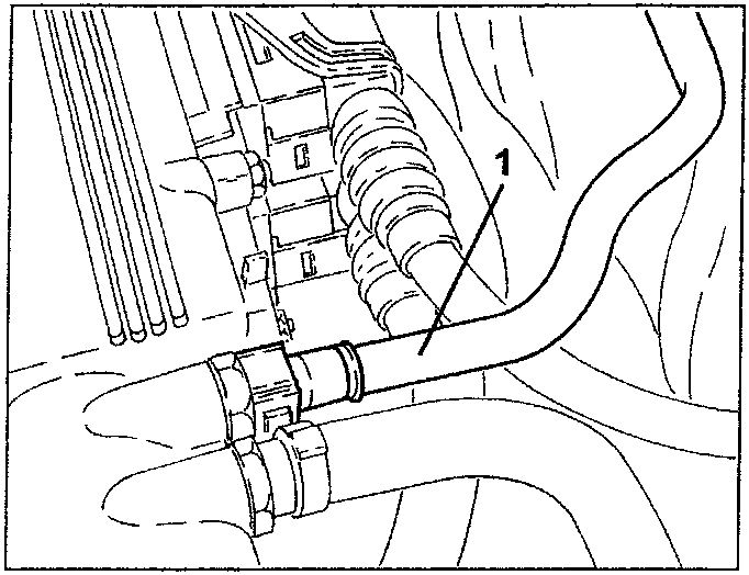 Air capacity chamber with fuel vapour recovery pipe disconnected