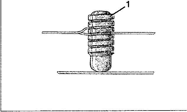 Diagram showing stacked shims (1) for height adjustment