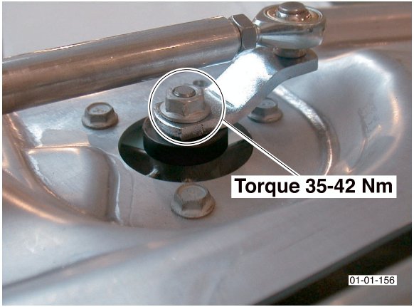 Close-up showing the torque specification of 35-42 Nm on the wiper linkage connection bolt
