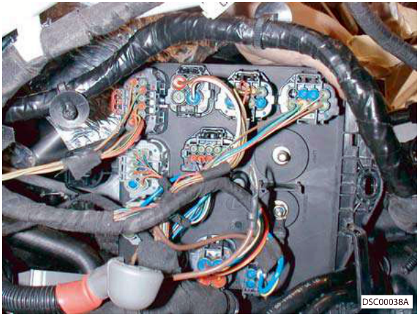 Multiplugs installed in fuse box
