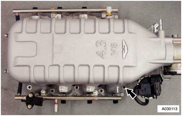 intake manifold with injector clips