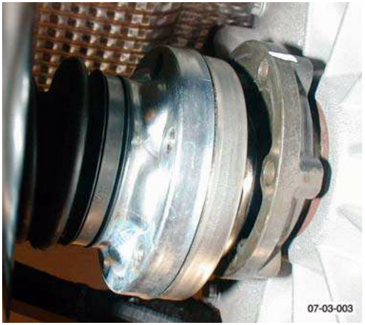 Close-up view of a driveshaft flange and its mounting hardware, labeled F2.