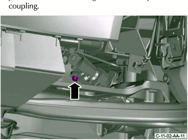 Bolt attaching universal joint to pinion coupling
