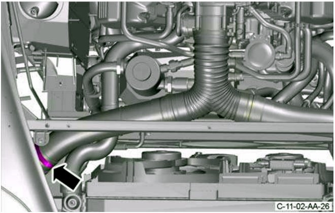 Clip attaching air intake pipe to outlet pipe