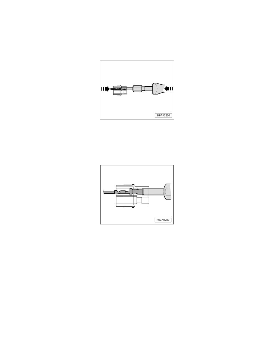 Audi Workshop Manuals > A6 Sedan V6-3.2L (BKH) (2007) > Starting and