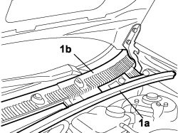 R.R. WINDSCREEN BASE TRIM