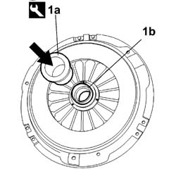 CLUTCH - R + R WITH GEARBOX REMOVED
