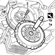 Clutch - r + r with gearbox removed