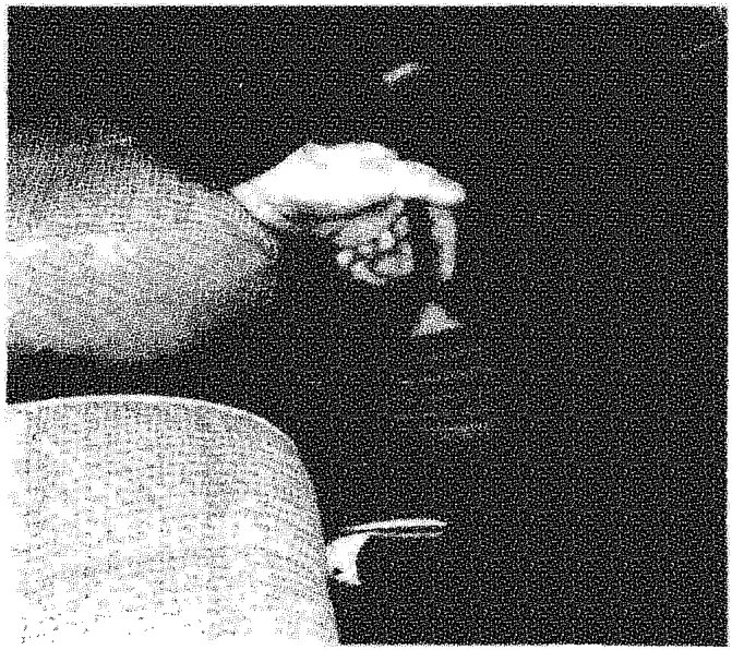 Removing-refitting gear control lever complete with boot