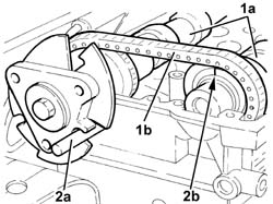 CAMSHAFT IN CYLINDER HEAD - R R ON VEHICLE