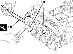 Right CYLINDER HEAD - Overhaul - Dismantling
