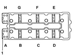 Right CYLINDER HEAD - Overhaul - Dismantling