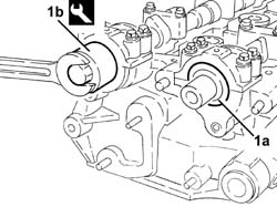 Right CYLINDER HEAD - Overhaul - Dismantling