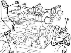 Right CYLINDER HEAD - Overhaul - Dismantling