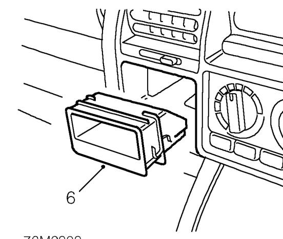 Dash panel central louvre panel – Release 4 coin tray securing tags.