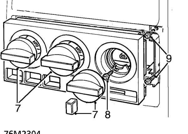Dash panel central louvre panel – Remove panel retaining screw cover.