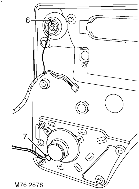 Trim casing - rear door – Carefully release 11 clips securing trim casing to door.