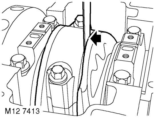 Reassembly – Fit new big-end bearing cap bolts and tighten to: l Stage 1 - 20 Nm (15 lbf.ft) l Stage 2 