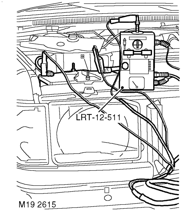 Glow plug – Remove glow plug.  ENGINE MANAGEMENT SYSTEM - Td5, REPAIRS, Glow plugs.