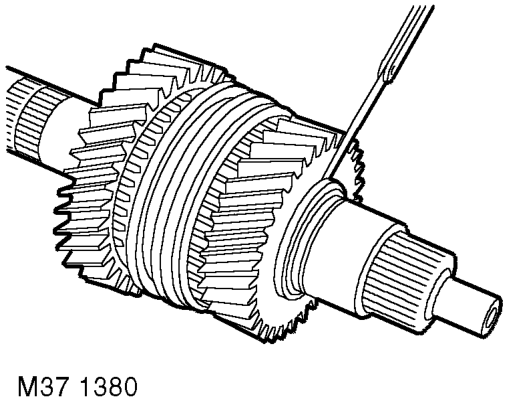 Reassembly – Check end float of 1st gear using a feeler gauge between gear and collar flange: l New = 0