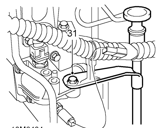 Remove cap nut, release fuel return pipe banjo from FIP and discard sealing washers.