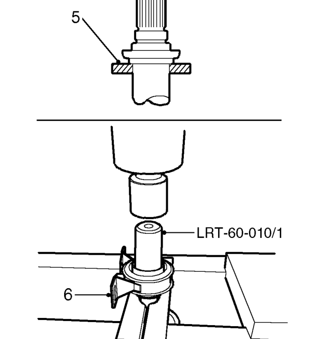 Ensure that the cavities between the bearing and outer shrouds are packed with Texaco Nova