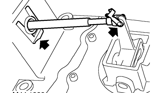 Lever - gear change – Release gear lever from floor tunnel to access gear change cable.