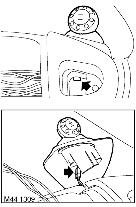 Switch - steering wheel remote – Disconnect battery earth lead.