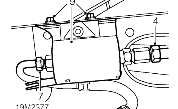 Fuel filter – Position absorbent cloth around fuel pipe union.
