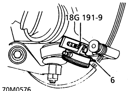 Disc run-out check – Fit caliper and finger tighten top mounting bolt.