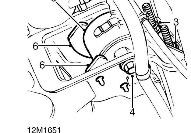 Rh engine mounting – Fit wooden block to jack and position jack to support engine.