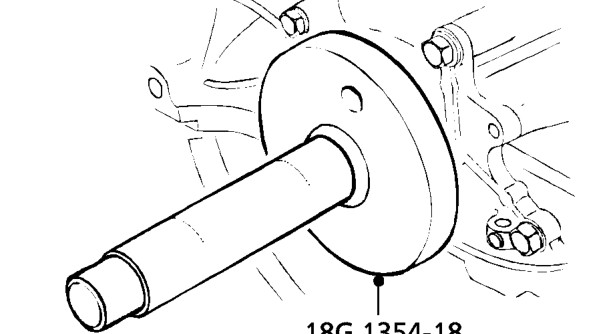 Crankshaft rear oil seal – Lubricate seal running surface of crankshaft with clean engine oil.
