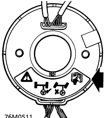 Warning labels – Refer to the Owner’s Handbook for information on the SRS system.