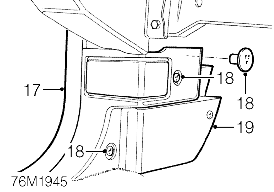 All models – Remove 2 bolts securing base of fascia, behind ash tray aperture. Collect reinforcing plat
