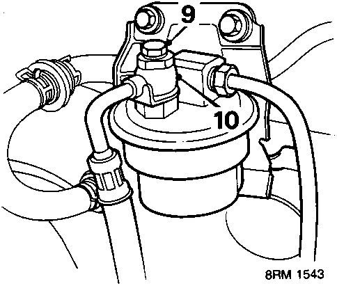 Diagram showing positioning of absorbent cloth around sealing bolt, slackening bolt to relieve fuel pressure, and disconnecting banjo union from fuel filter